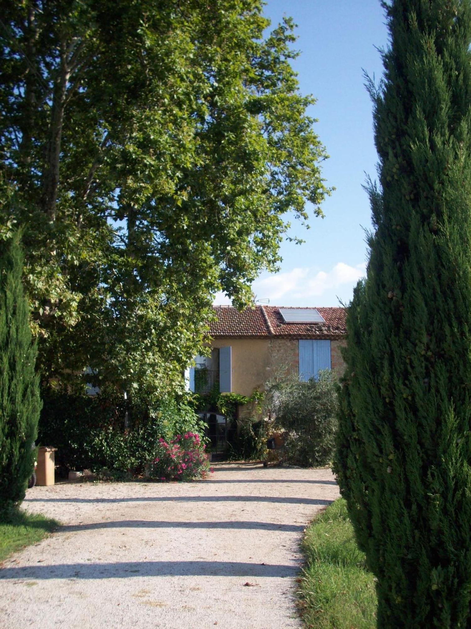 Mas Du Puits D'Amour Orange  Exterior photo